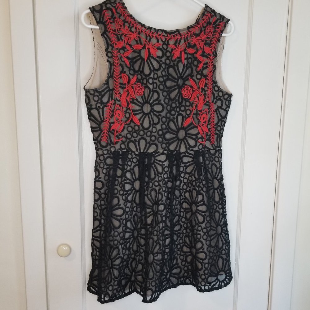 Red floral embroidered black lace mini dress